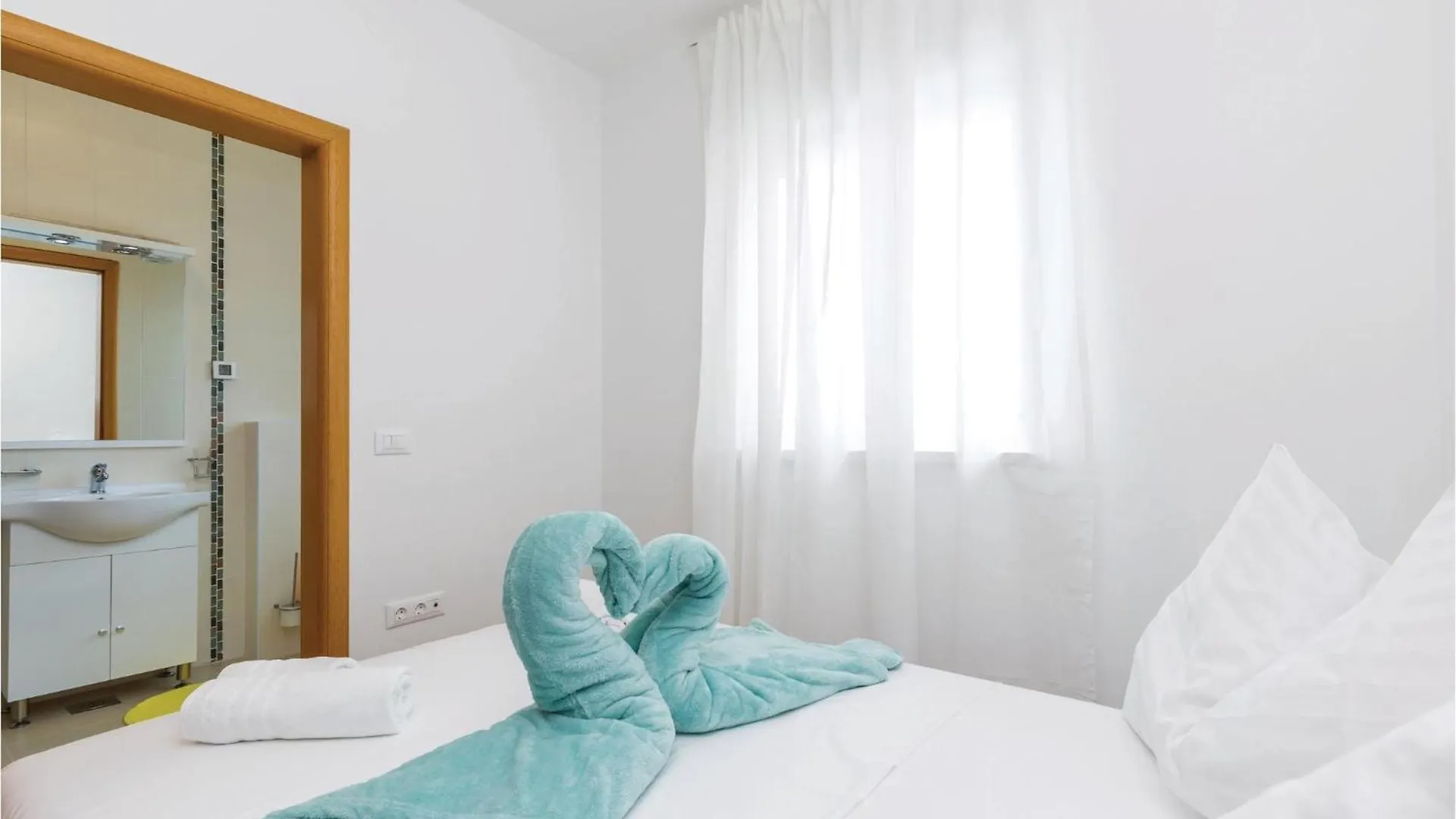 Cozy Apartment In Crikvenica With Kitchen